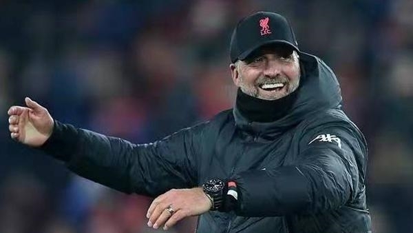 20分钟进2球，德里乌赫当选埃因霍温客场4-1利物浦全场最佳（20分钟梅开二度，德里乌赫荣膺埃因霍温客场4-1胜利物浦全场最佳）