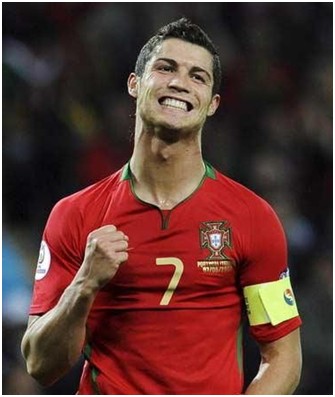 霍伊伦：进球让我开心，但这要归功于全队和布置战术的人（霍伊伦：进球让我欣喜，但功劳属于全队和战术布置者）