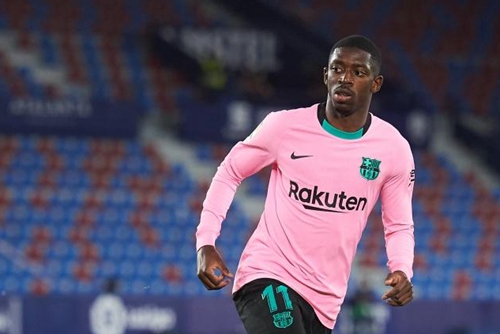 意媒：尤文冬窗很难签下贝尔纳韦，其3千万身价是主要障碍（意媒：尤文冬窗追贝尔纳韦受阻，3000万要价成最大挑战）