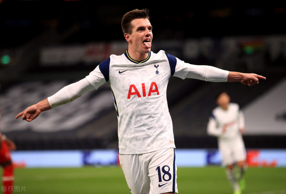 上海久事以111-72大胜四川丰谷，展现强大实力，全队多点开花，四川队虽努力但难敌强队。（上海久事111-72大胜四川丰谷：多点开花显统治力，四川虽拼仍难抵强敌）