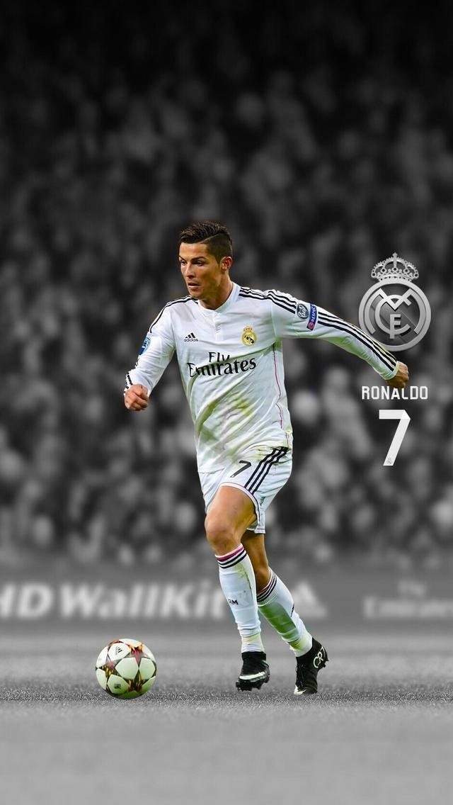 皇马又贡献了一次防守的反面教材 有点像表演赛的踢法（皇马防守再成反面教材，踢得像场表演赛）