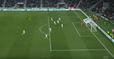 爱尔兰主帅：C罗只是一时冲动；球迷营造了难以置信的氛围（爱尔兰主帅：C罗仅属一时情绪失控，球迷营造出惊人氛围）