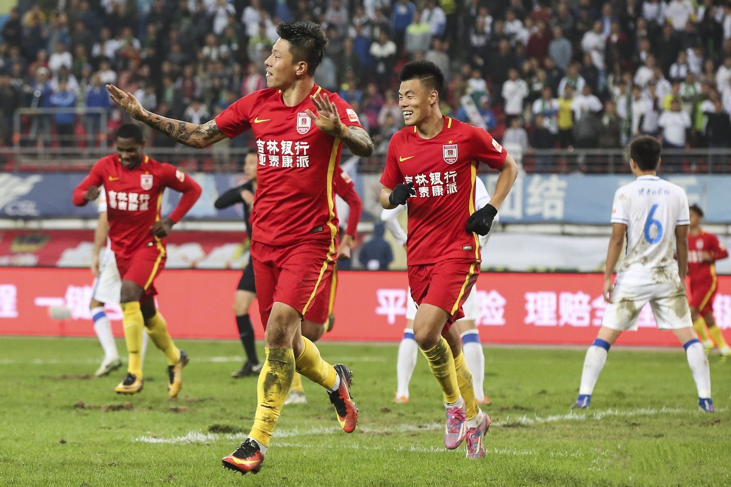 内线老将霍福德状态低迷，勇士究竟还要信任他多久？